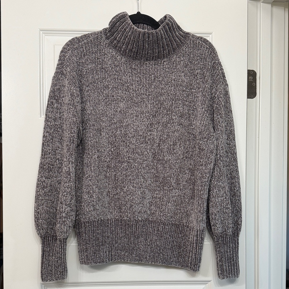 CYNTHIA ROWLEY | Gray Textured Chenille Sweater | SIZE MEDIUM